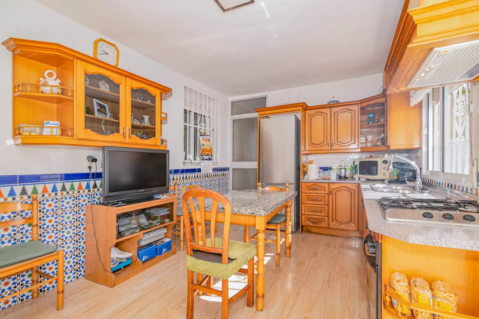 Kitchen of Houses for sale in Granada  with Terrace and Storage room