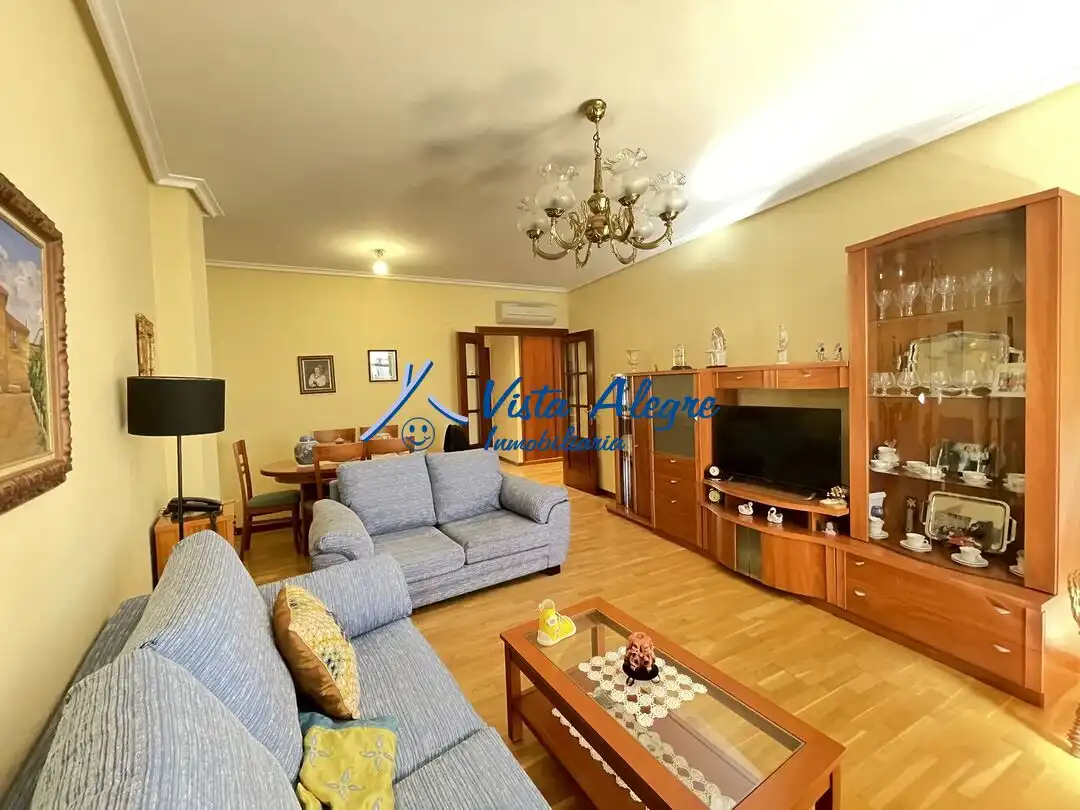 Living room of Flat for sale in Haro  with Air Conditioner, Heating and Parquet flooring