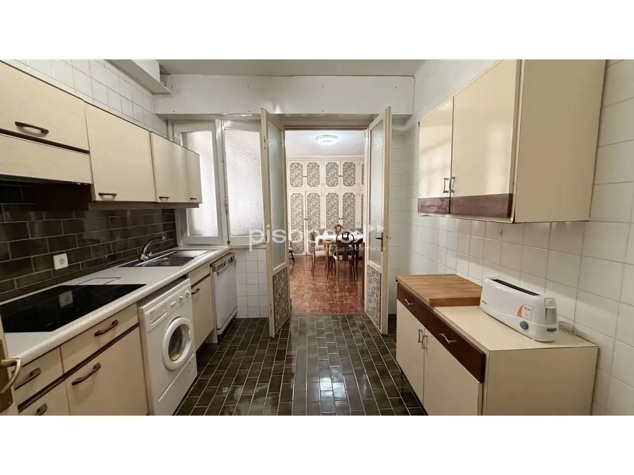 Kitchen of Flat for sale in  Pamplona / Iruña  with Heating, Parquet flooring and Storage room