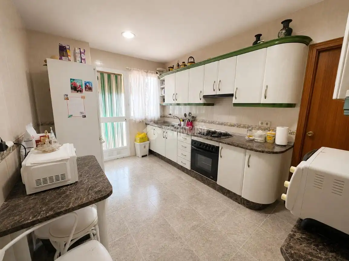 Kitchen of Houses for sale in Armilla  with Air Conditioner, Terrace and Balcony