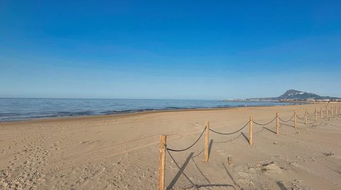 Casa adosada con jardín privado a solo 50 metros de la playa en Les Bassetes, Oliva, imatge 2
