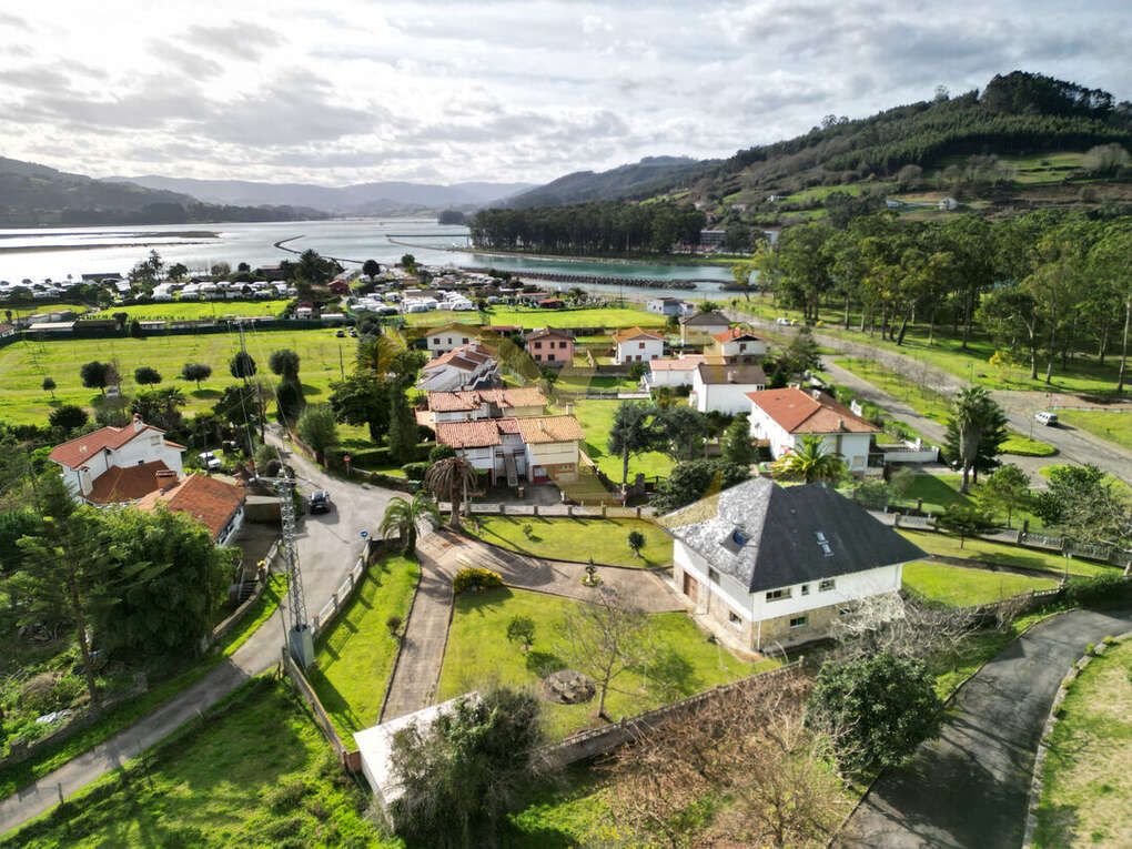 Vista exterior de Casa o chalet en venta en Villaviciosa con Calefacción, Jardín privado y Terraza