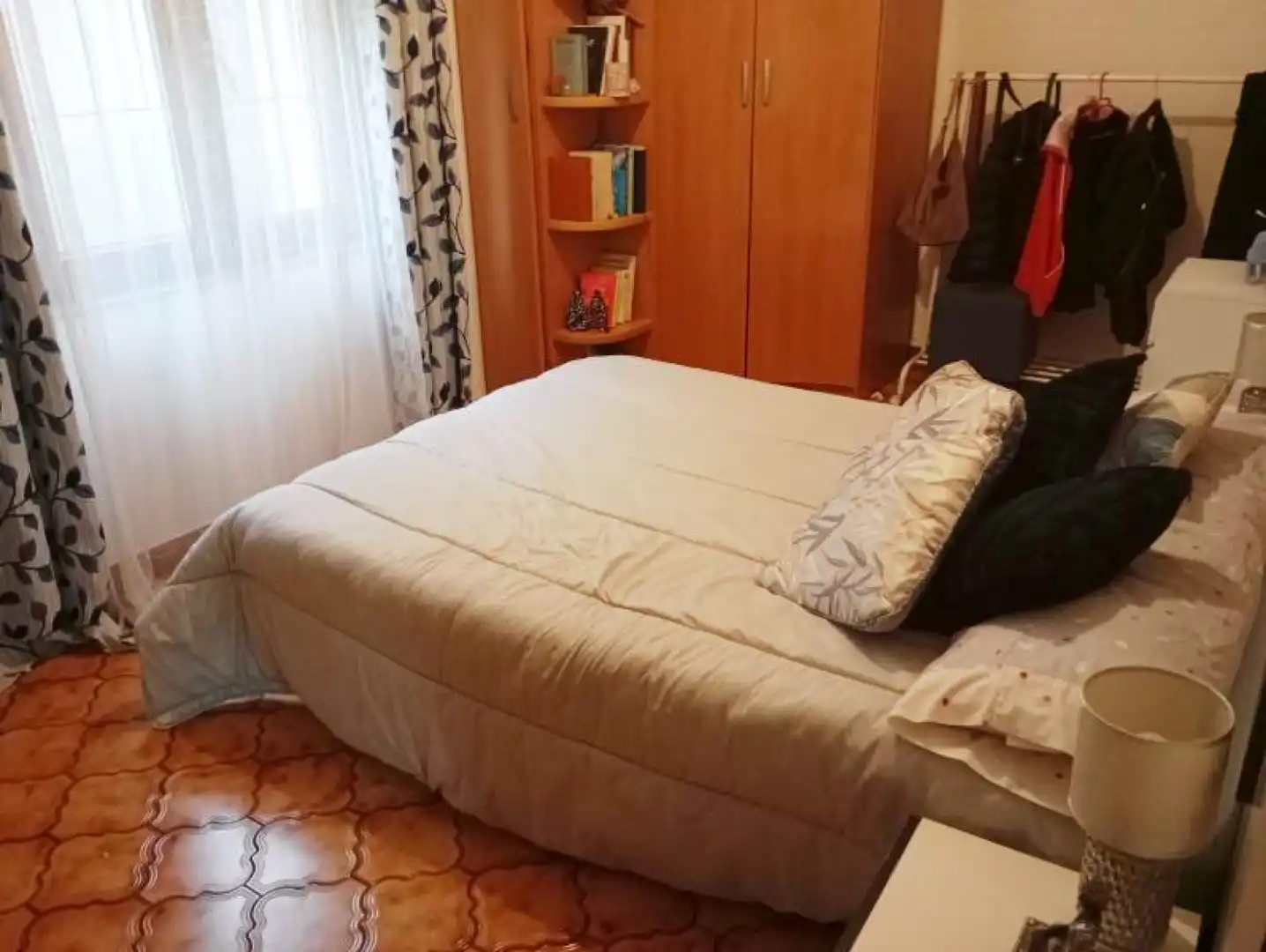 Habitación de Casa o chalet en venta en Los Corrales de Buelna  con Calefacción, Jardín privado y Terraza