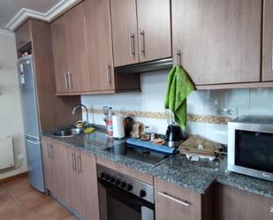 Cuina de Apartament en venda en A Cañiza   amb Calefacció, Traster i Moblat