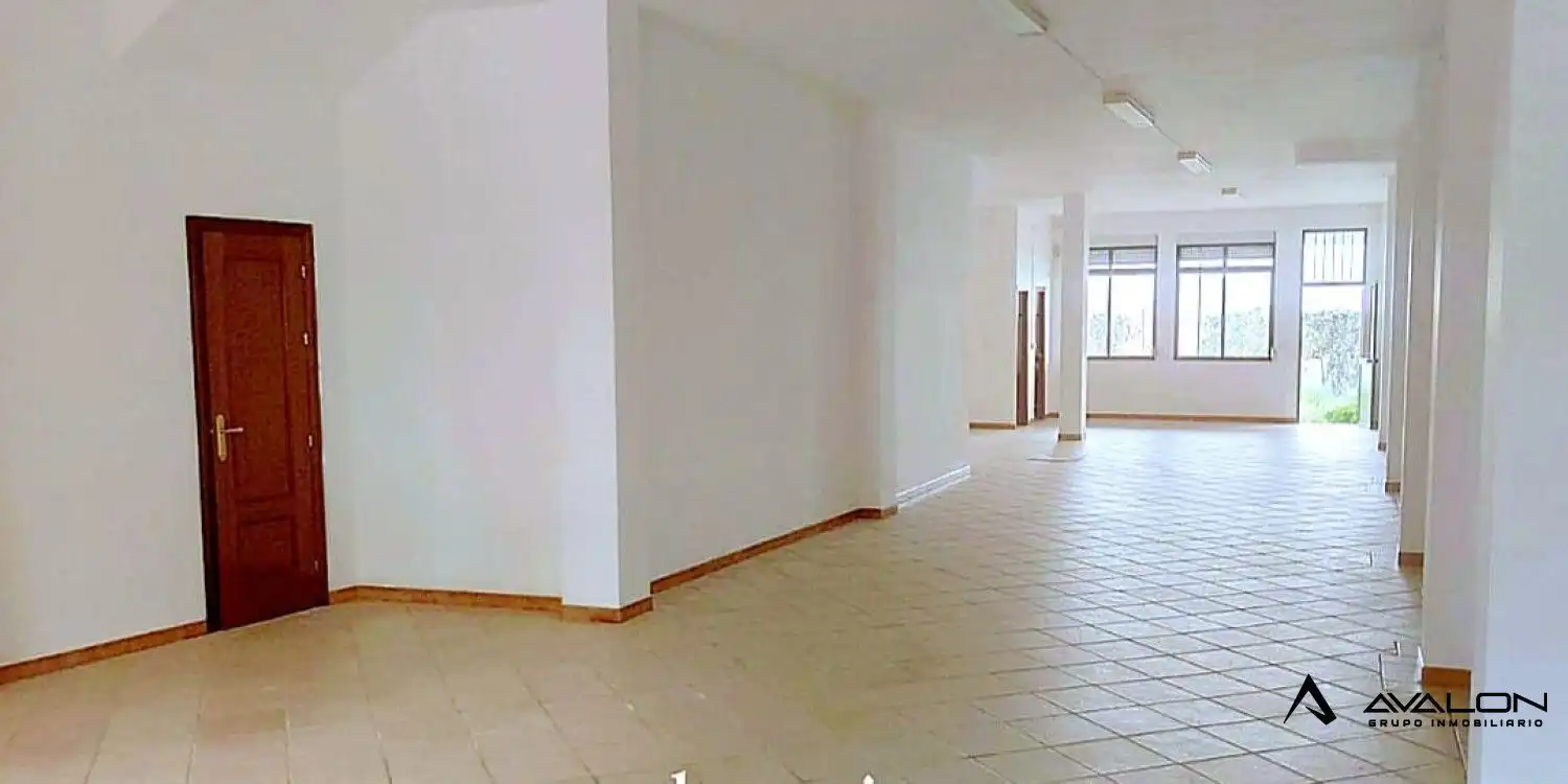 Gewerbefläche zum Verkauf in VILLANUEVA DE LOS CASTILLEJOS, imagen 6