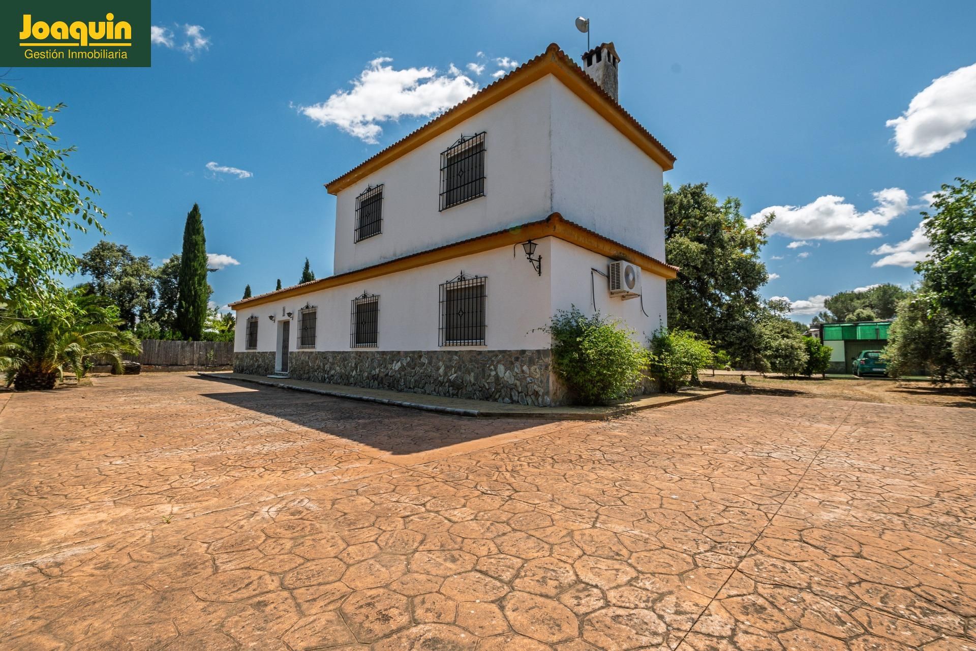 Casa o xalet en venda a La Carlota