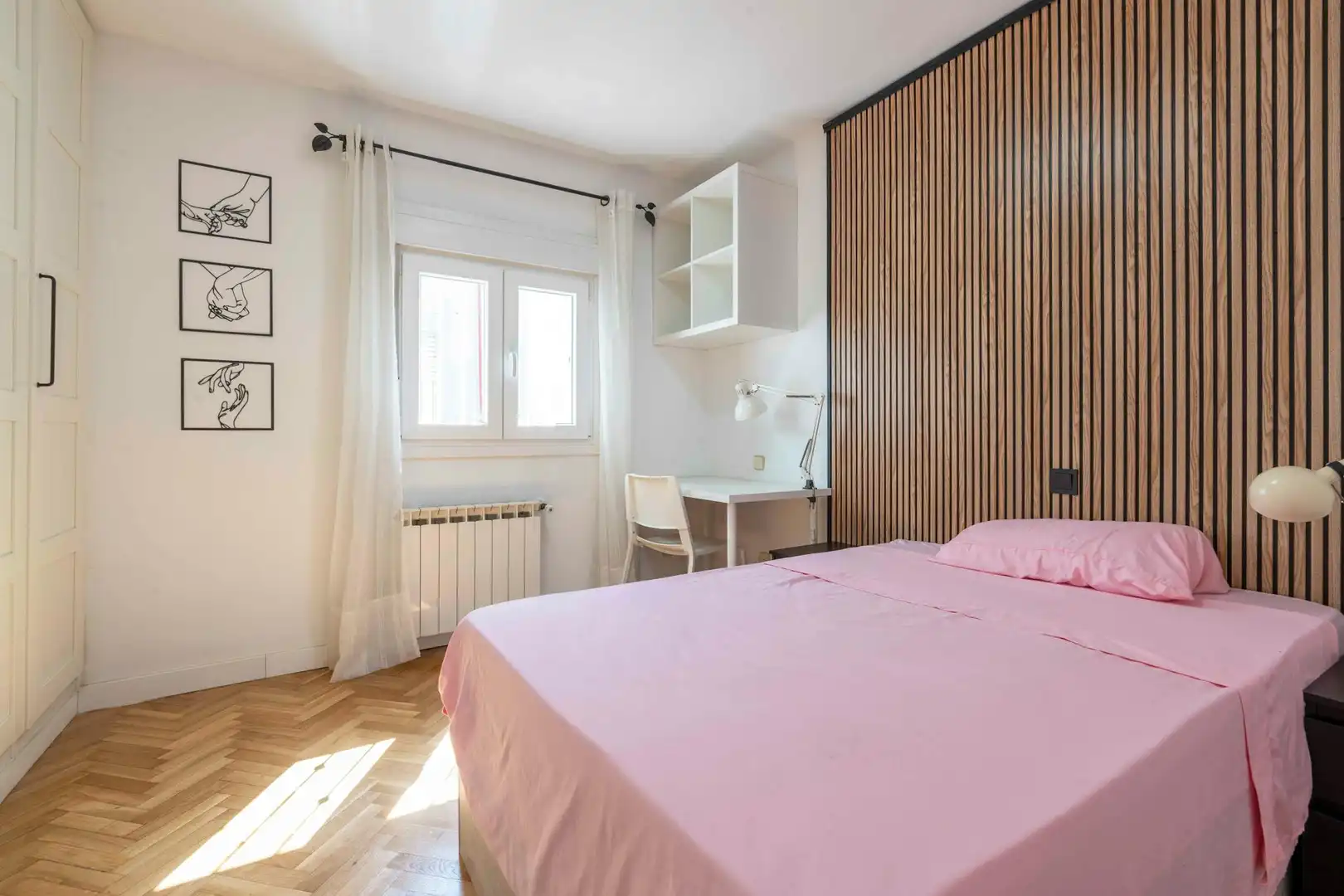 Bedroom of Flat for share in Alcobendas  with Heating, Furnished and Washing machine