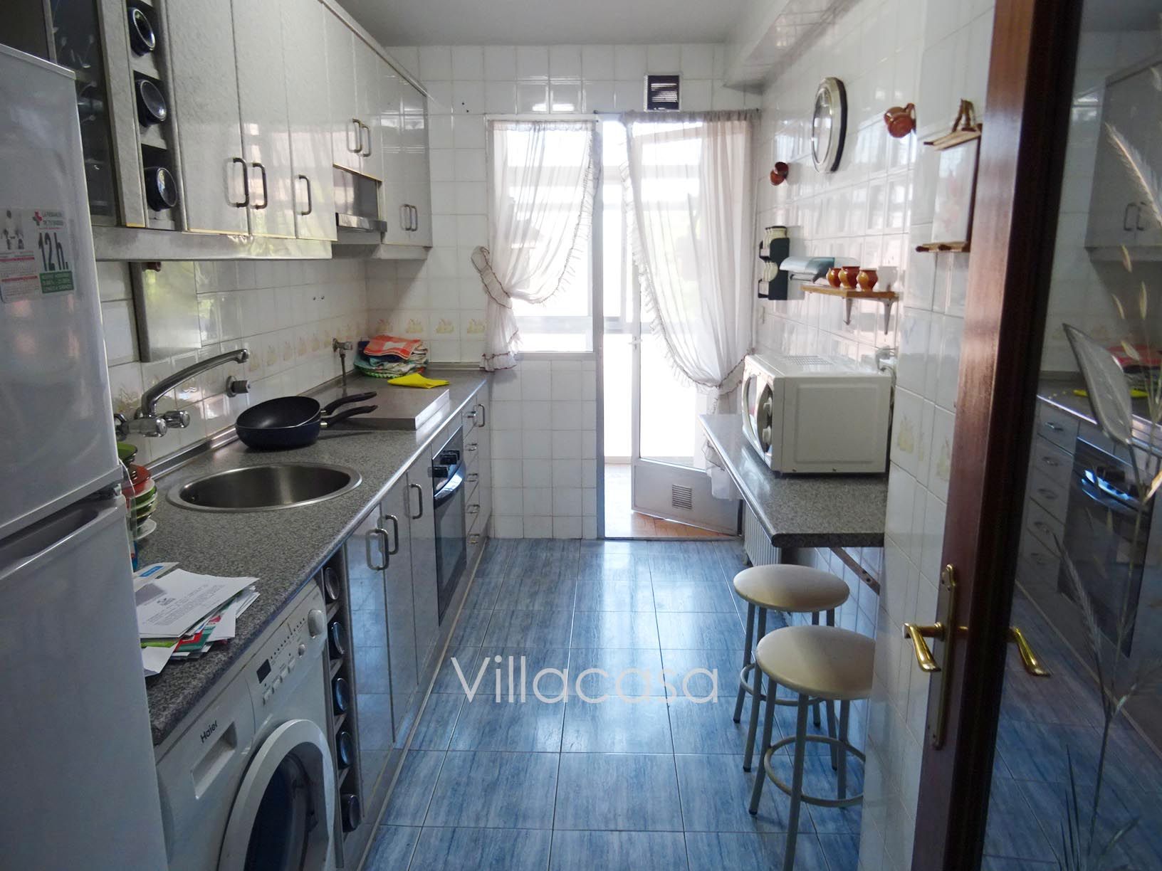 Kitchen of Flat for sale in  Madrid Capital  with Heating, Terrace and Furnished