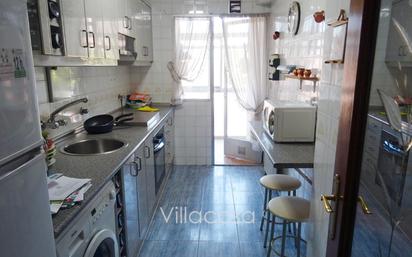 Kitchen of Flat for sale in  Madrid Capital  with Heating, Terrace and Furnished