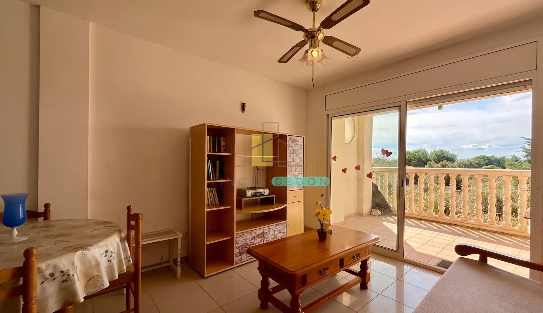 Sala de estar de Apartamento en venta en Empuriabrava con Calefacción, Terraza y Amueblado