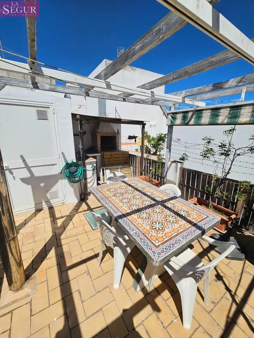 Apartment with terrace for sale in Vejer