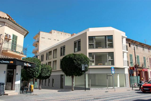 Local comercial en Alquiler en Avinguda del Bisbe Llompart en Gran Via de Colom