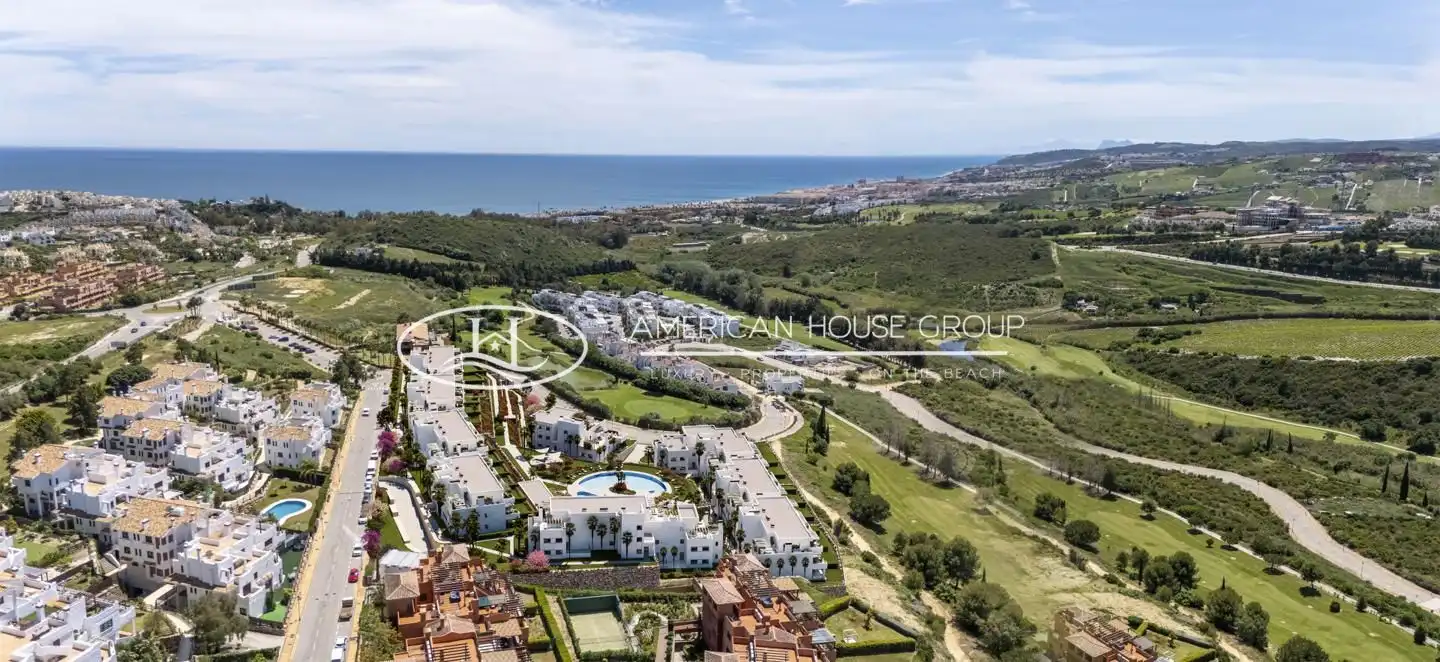 Apartament amb piscina en venda a Casares pueblo, imagen 4