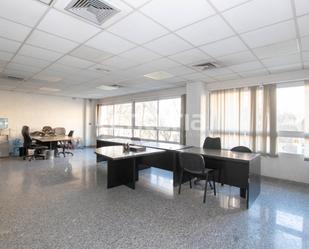 Office for sale in  Valencia Capital  with Air Conditioner and Storage room