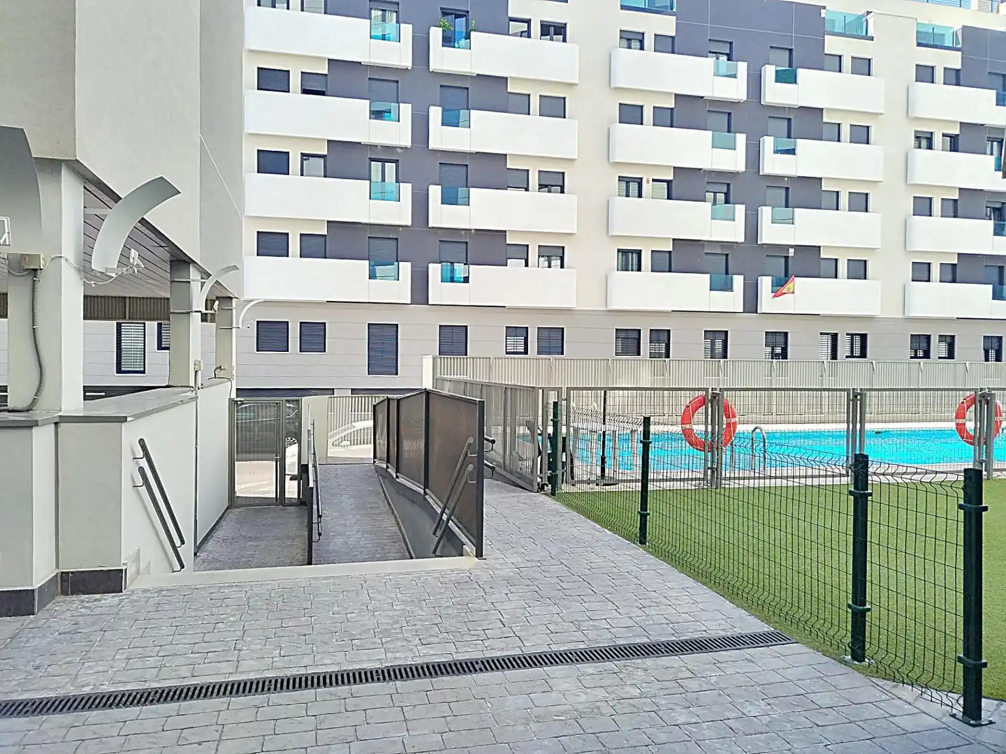 Swimming pool of Flat for sale in Arganda del Rey  with Air Conditioner, Heating and Terrace