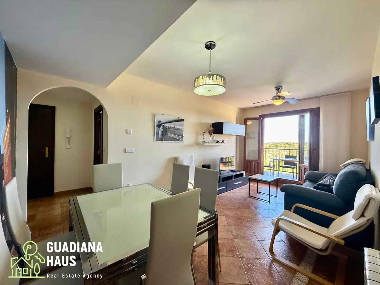 Sala d'estar de Apartament en venda en Ayamonte amb Jardí privat, Terrassa i Piscina comunitària