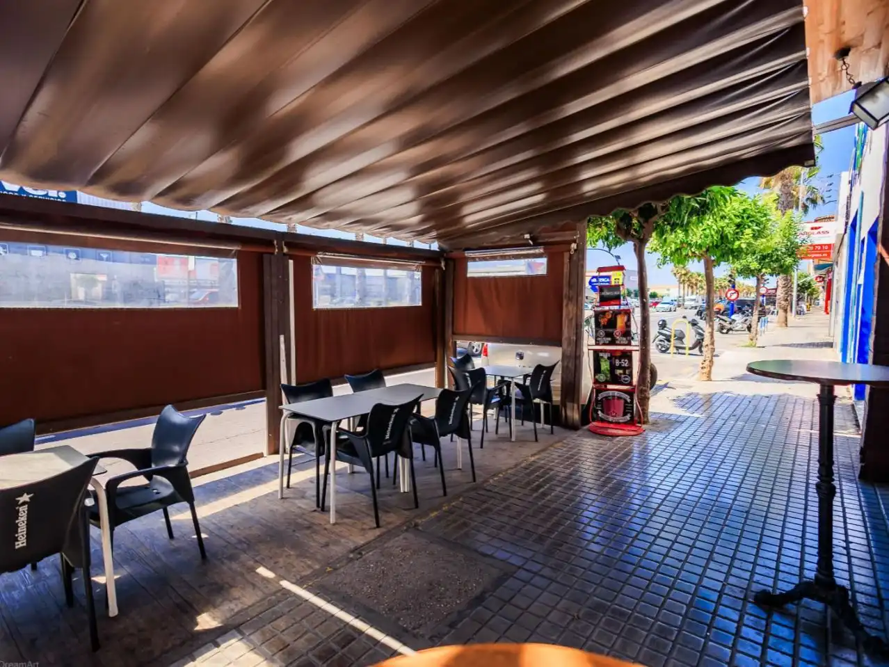 Terrassa de Local en venda en Torrevieja amb Aire condicionat, Calefacció i Parquet