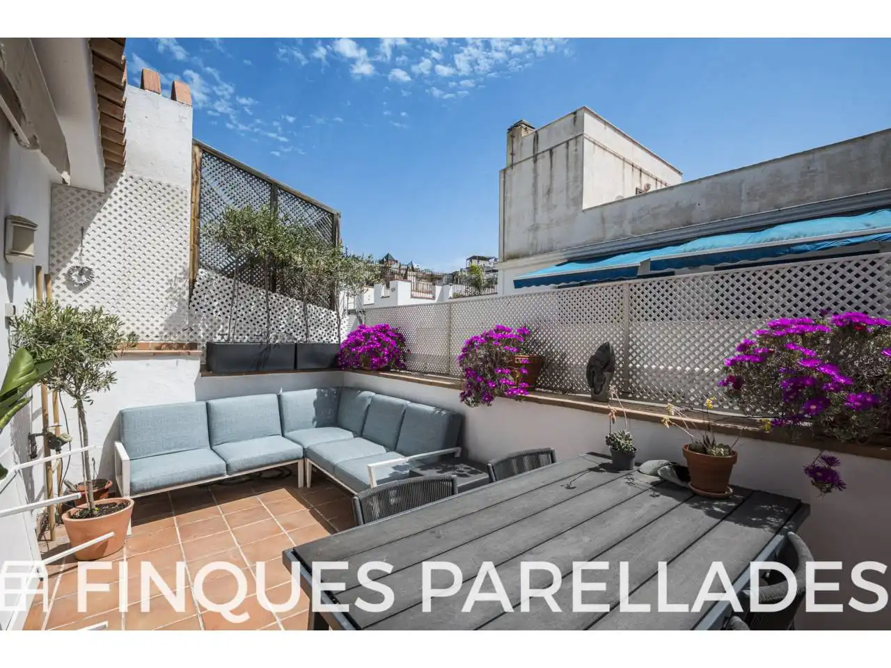 Terrasse von Dachboden zum Verkauf in Sitges mit Klimaanlage, Heizung und Terrasse