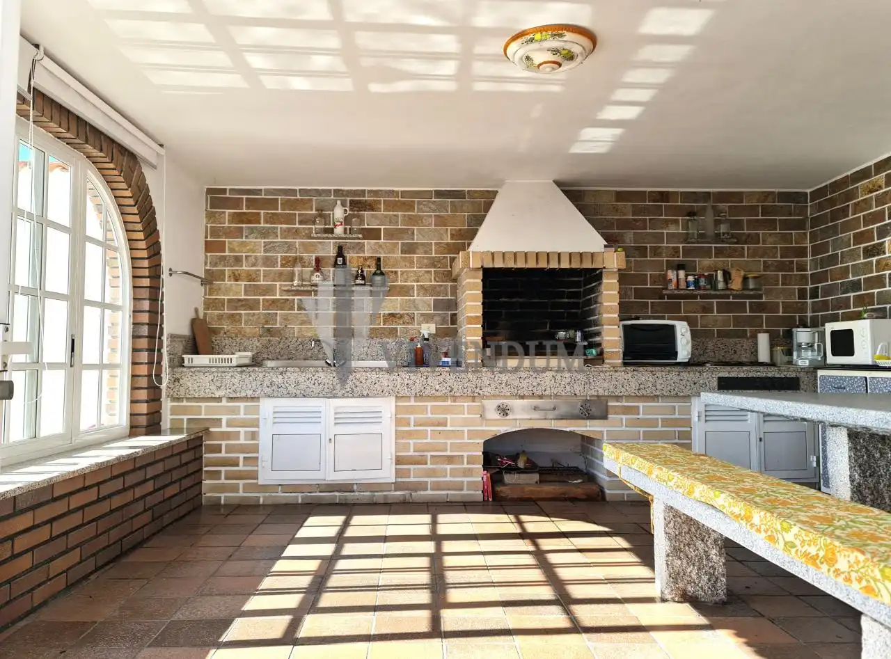 Cocina de Casa o chalet de alquiler en Oia con Jardín privado, Terraza y Piscina