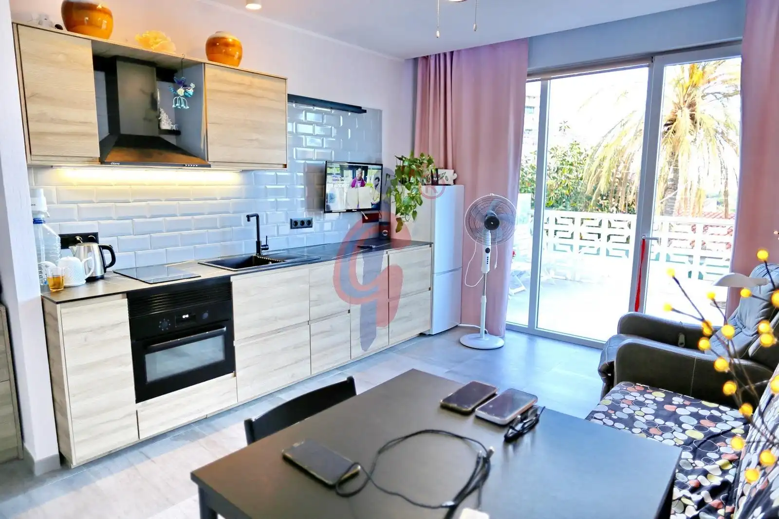 Cuina de Casa o xalet en venda en Alicante / Alacant amb Jardí privat, Terrassa i Piscina