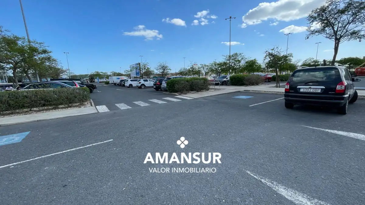 Aparcament de Terreny industrial en venda en San Juan del Puerto