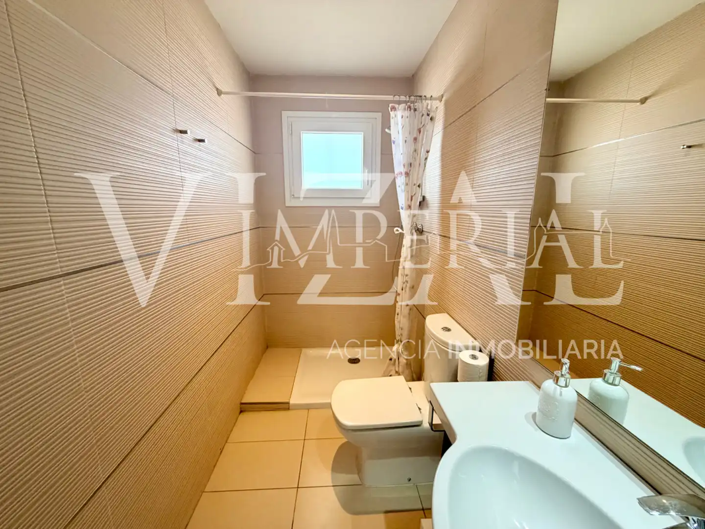 Baño de Casa o chalet en venta en Layos con Calefacción, Jardín privado y Terraza