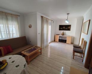 Sala d'estar de Apartament en venda en Torrevieja amb Aire condicionat, Terrassa i Piscina