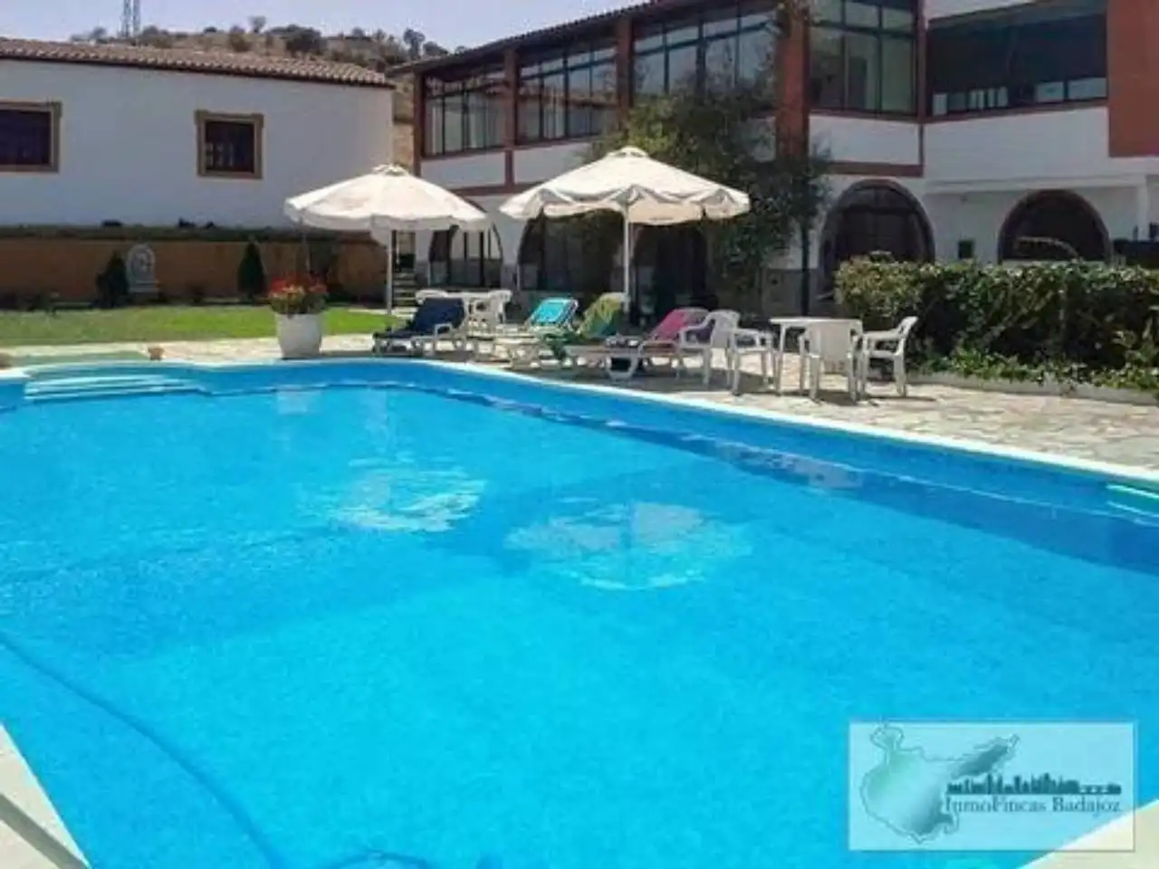 Piscina de Finca rústica en venta en Higuera de Vargas con Aire acondicionado, Jardín privado y Terraza