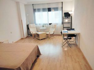 Dormitori de Estudi en venda en  Madrid Capital amb Aire condicionat, Calefacció i Moblat