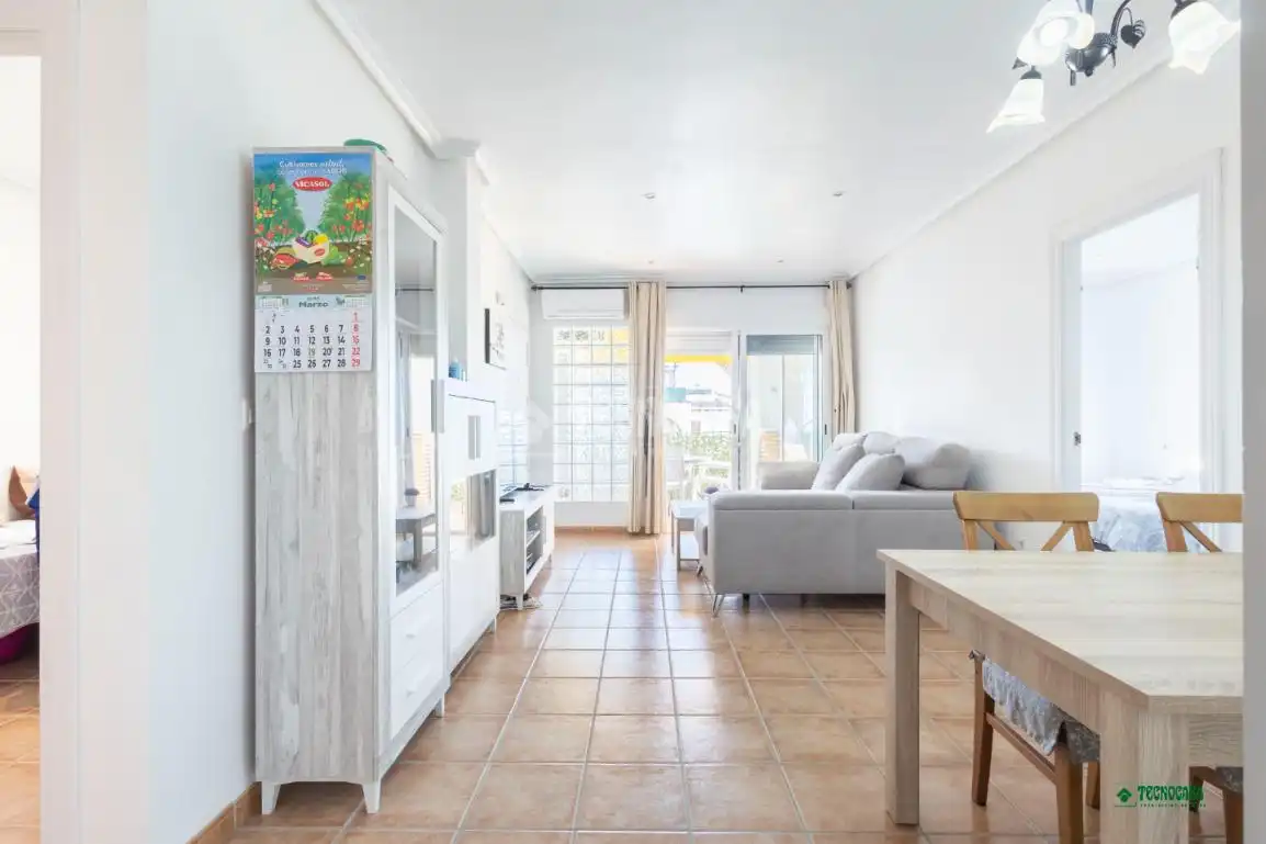 Sala de estar de Piso en venta en Tabernas con Aire acondicionado, Amueblado y Piscina comunitaria