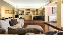 Living room of Flat for sale in Vic  with Heating, Private garden and Parquet flooring