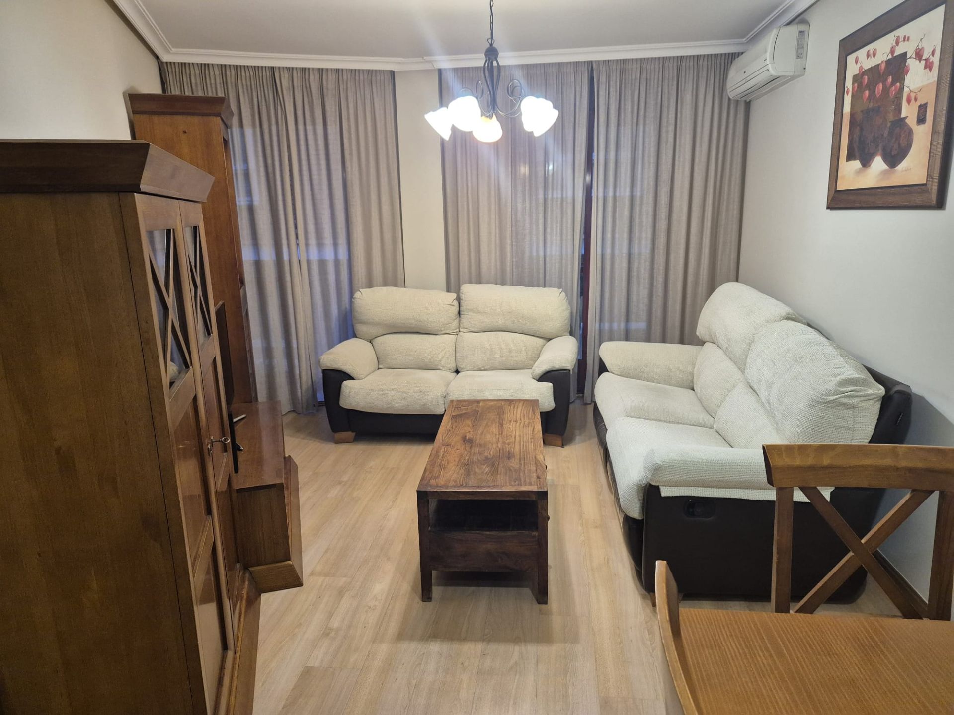 Living room of Flat to rent in Talavera de la Reina  with Air Conditioner, Heating and Parquet flooring