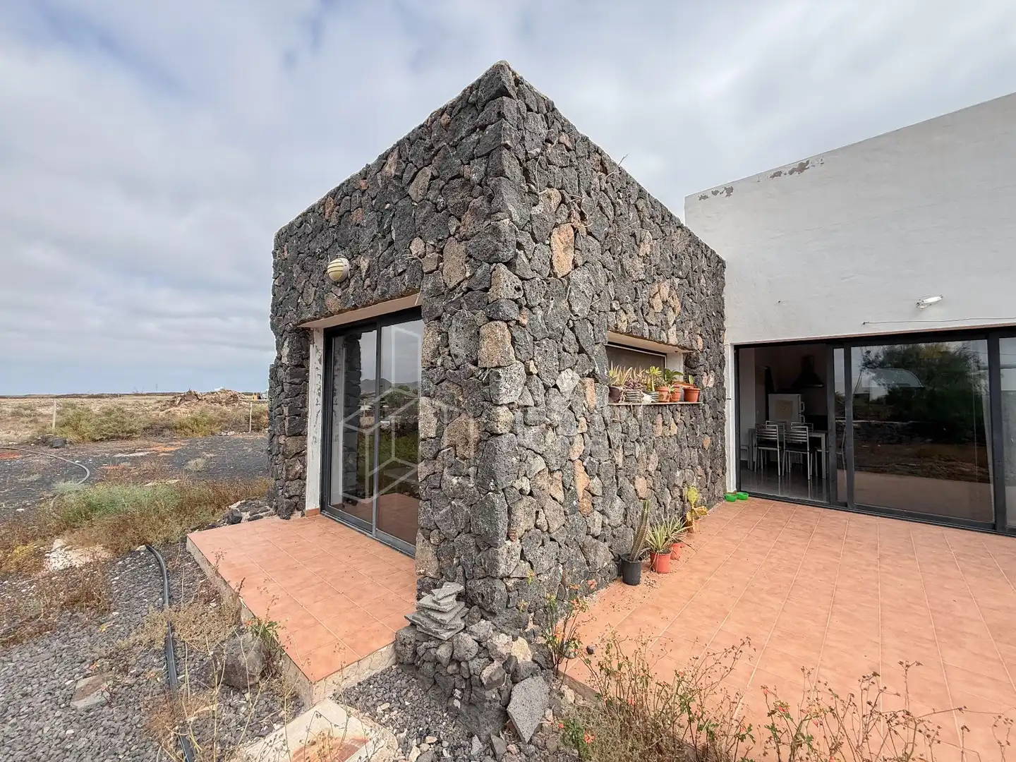 Villa con giardino in vendita a Majanicho, imagen 4
