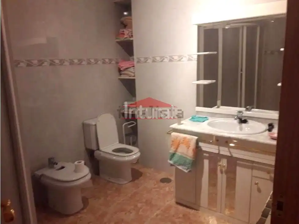 Baño de Casa adosada en venta en San Pedro con Calefacción y Terraza