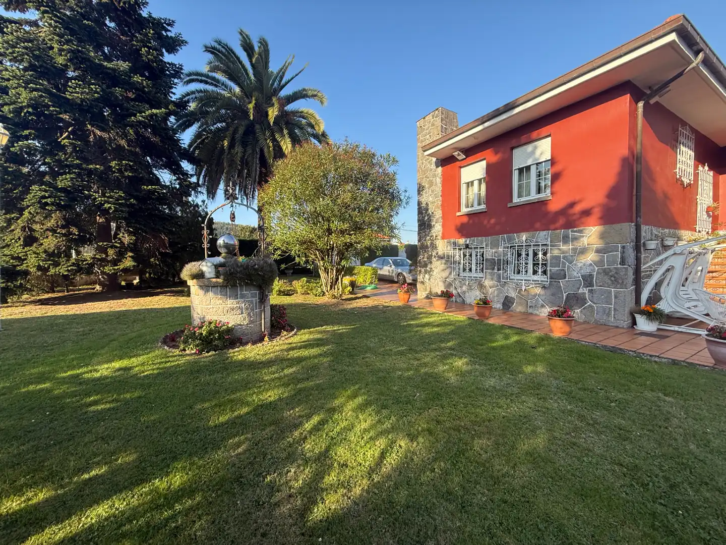 Vista exterior de Casa o chalet en venta en Castrillón con Calefacción, Jardín privado y Piscina