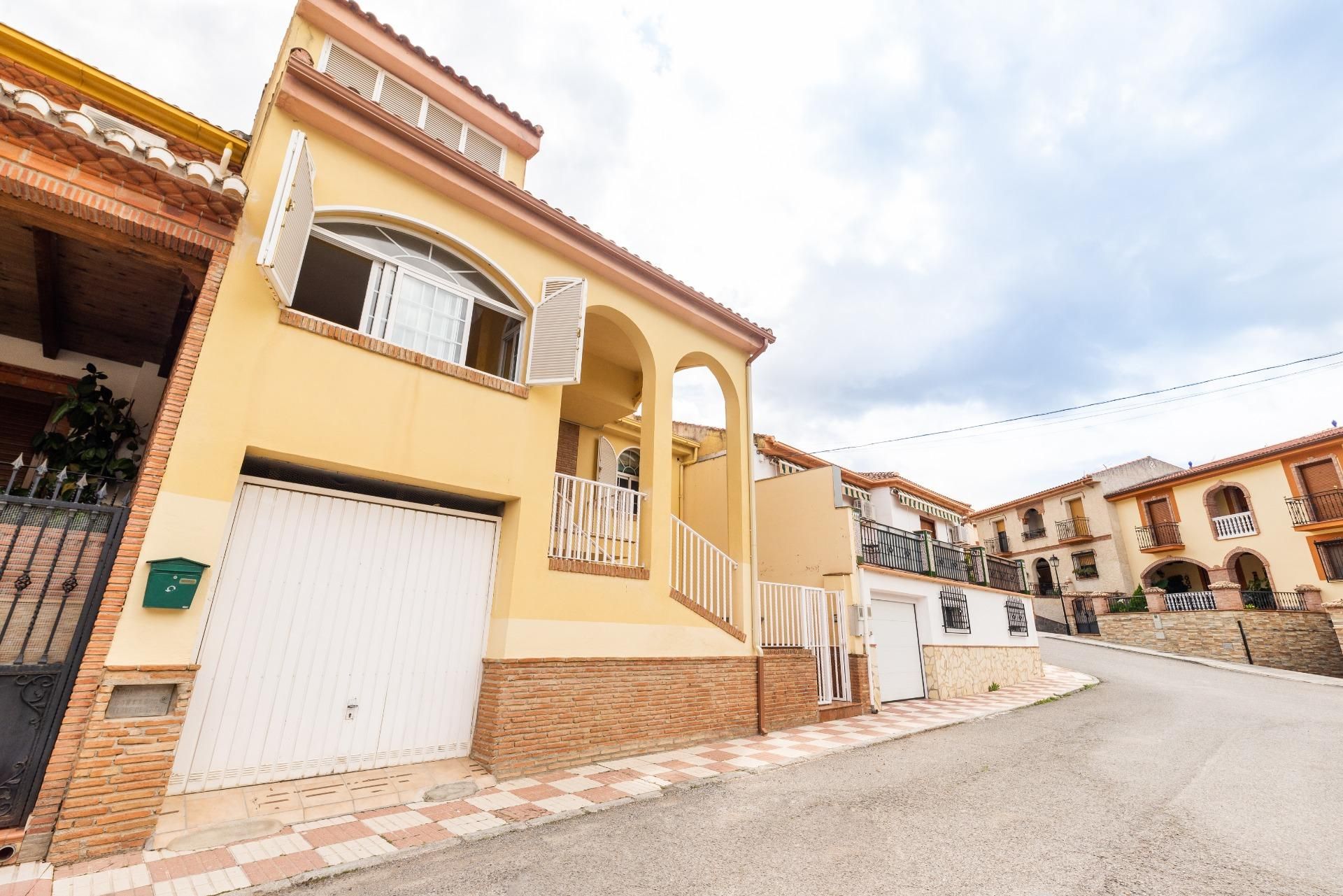 Casa o xalet en venda a  ANDALUCIA AG OLIVARES, 43, Moclín