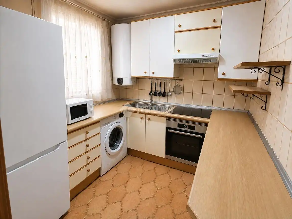 Cocina de Piso en venta en Marbella con Calefacción, Terraza y Amueblado