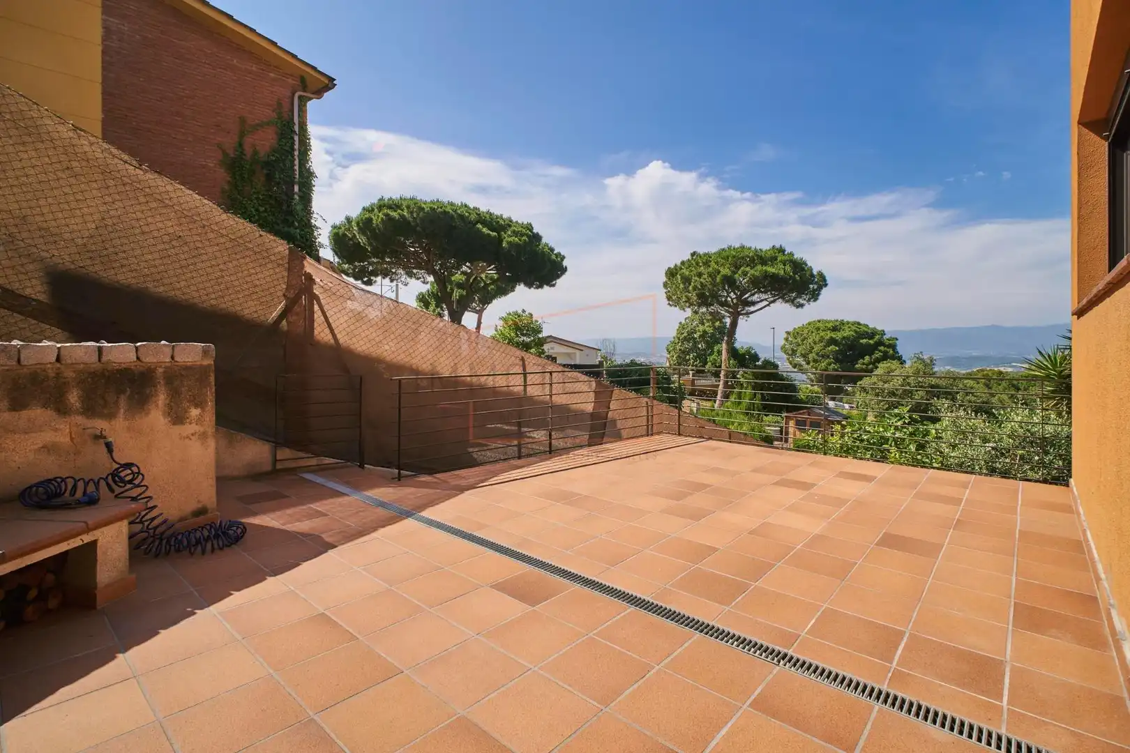 Jardí de Casa o xalet en venda en Vilanova del Vallès amb Jardí privat, Terrassa i Piscina