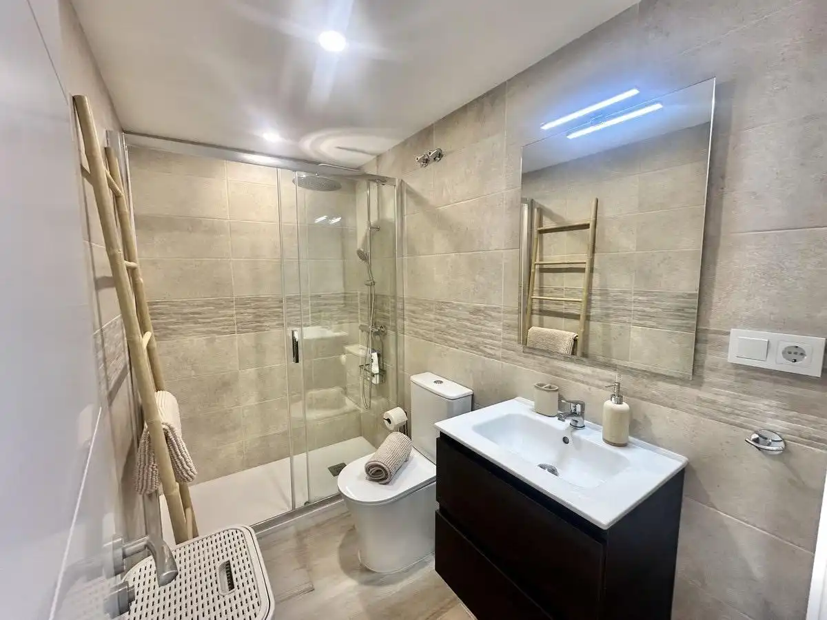 Baño de Piso en venta en Marbella con Terraza