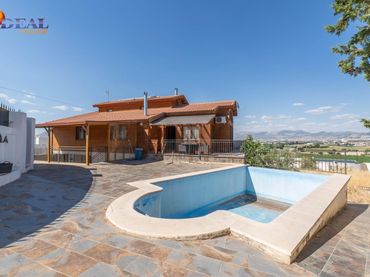 Xalet amb piscina en venda a Casco Histórico