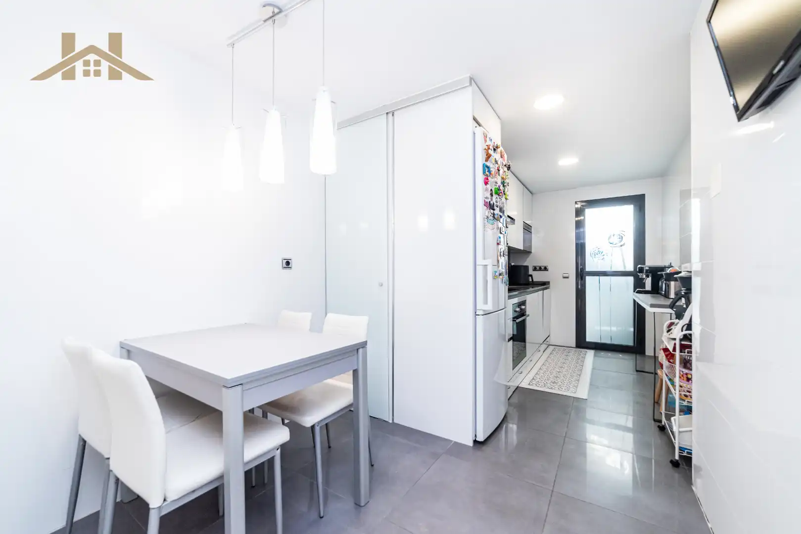 Kitchen of Flat for sale in Madrid  with Air Conditioner, Heating and Storage room