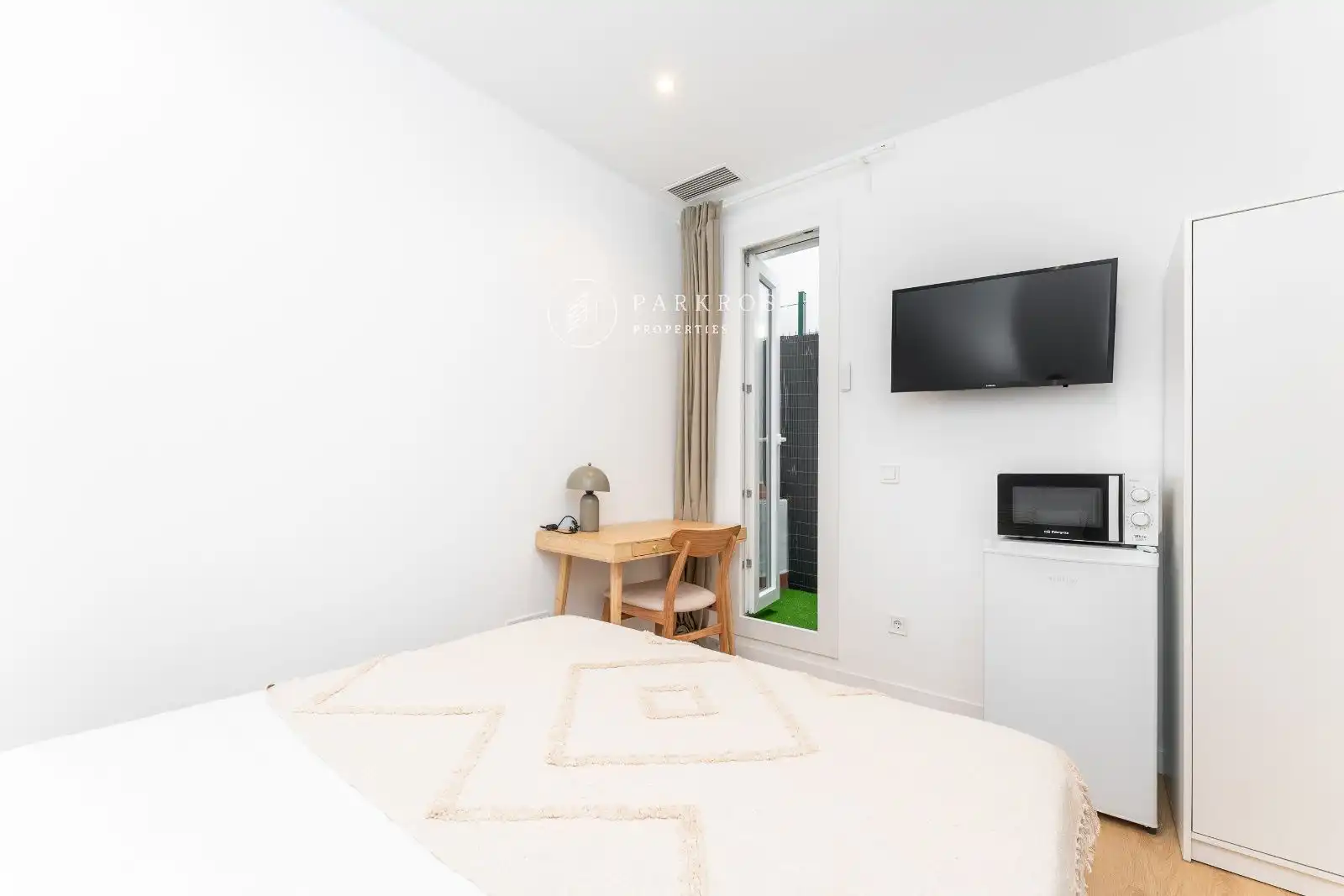 Schlafzimmer von Wohnung zur Miete in Barcelona mit Klimaanlage, Parkett und Möbliert