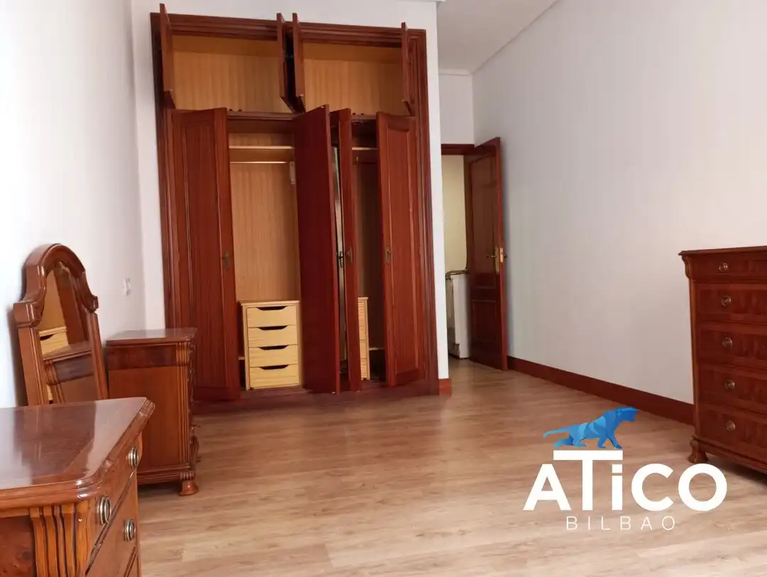Flat with lift to rent in Gordóniz Kalea, imagen 9