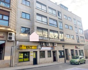 Vista exterior de Oficina en venda en Tui amb Aire condicionat i Calefacció