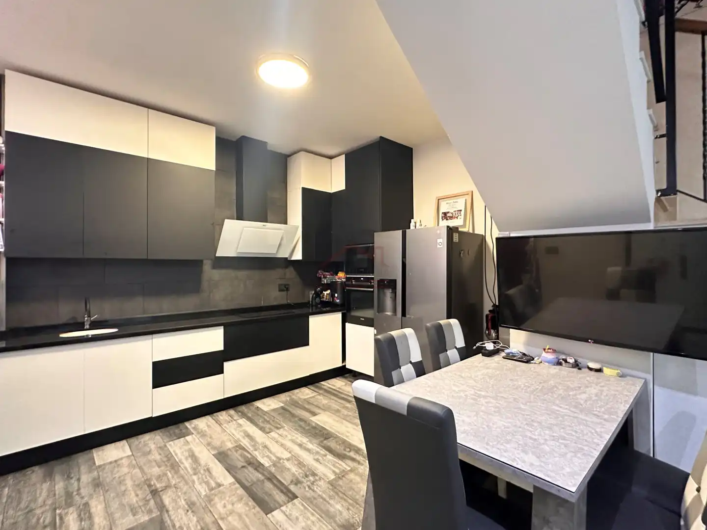 Küche von Maisonette zum Verkauf in Elche / Elx mit Klimaanlage, Terrasse und Abstellraum