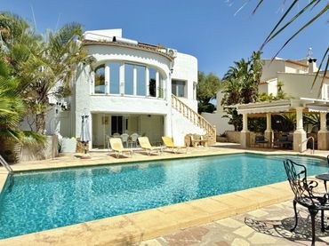 Chalet con piscina en venta en Pinar del Advocat - Cometa