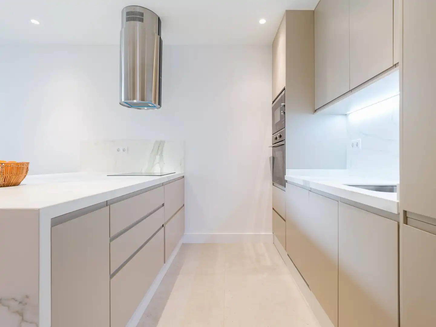 Cocina de Piso de alquiler en Las Palmas de Gran Canaria con Jardín privado y Terraza