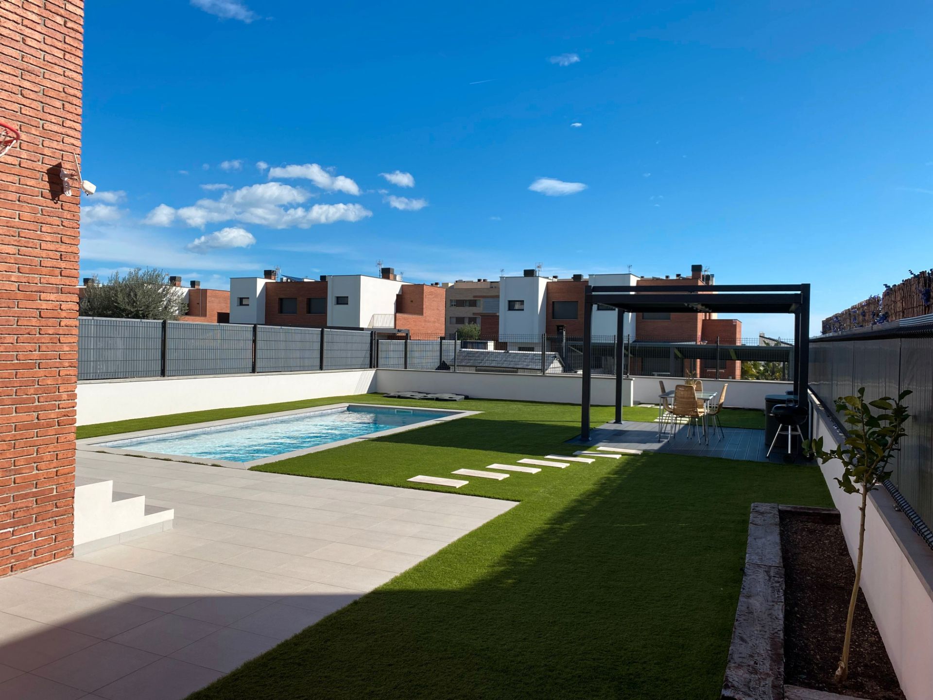 Single-family semi-detached for sale in Carrer Dulce Chacón