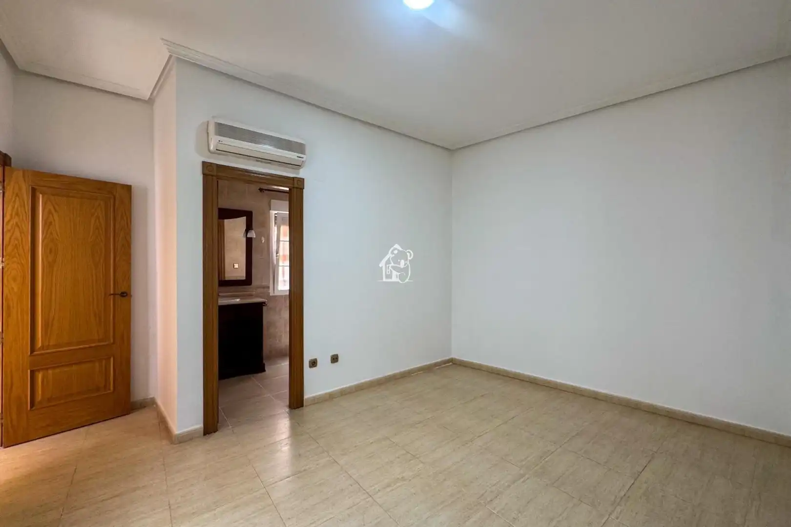 Casa o xalet en venda en Orihuela amb Aire condicionat, Jardí privat i Terrassa