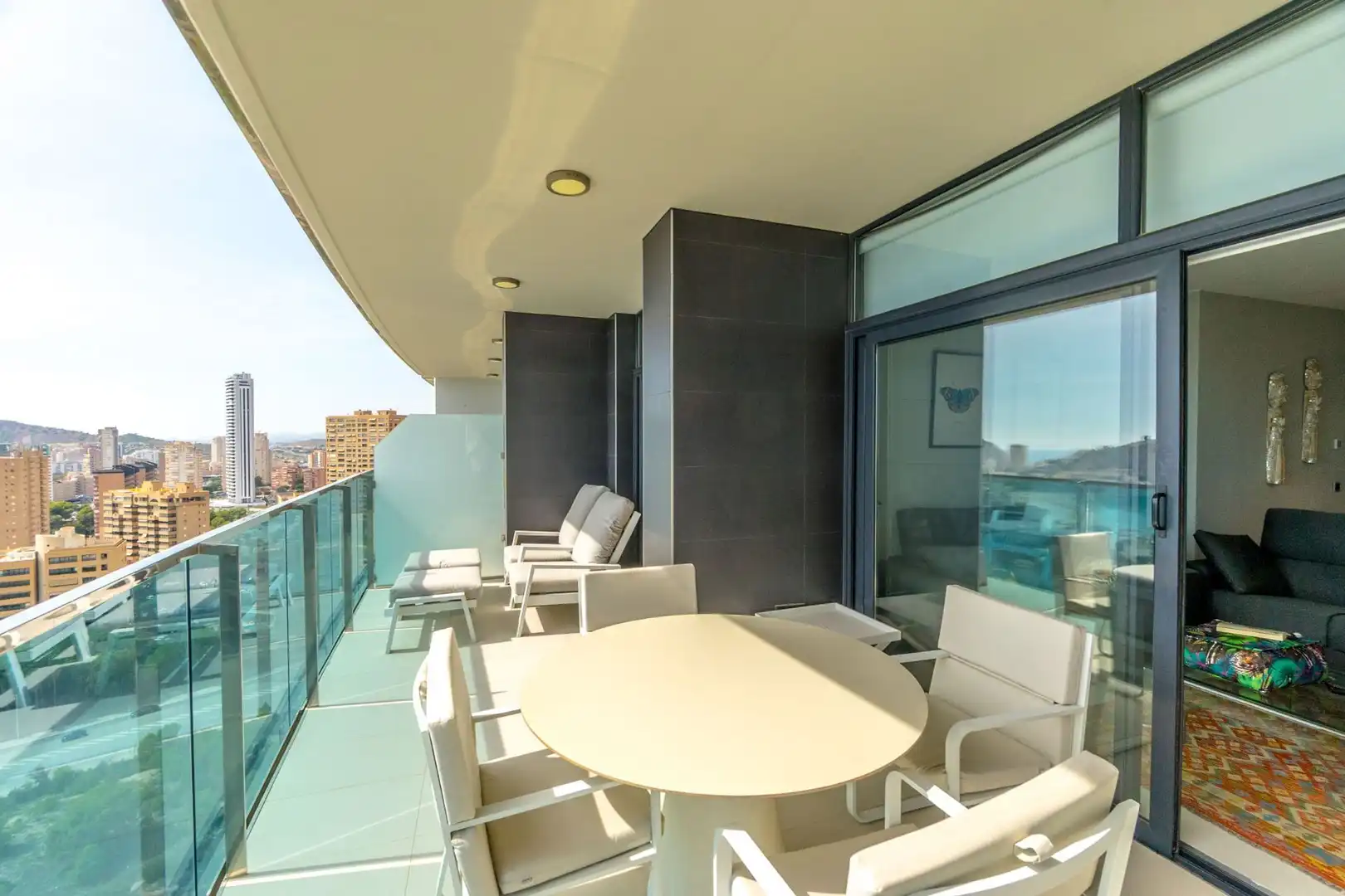 Apartamento con piscina en venta en Playa de Poniente, imagen 2